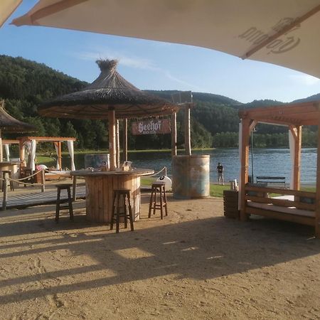 Zwei Schlafzimmer Ferienapartment Anna Am Stubenbergsee Inklusive Vier E-Bikes エクステリア 写真